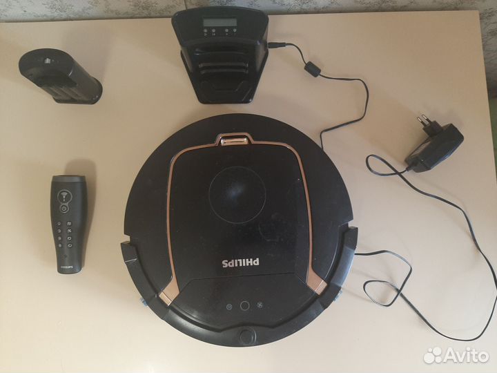 Робот пылесос philips