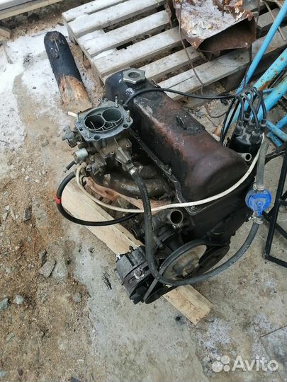 Двигатель 2106