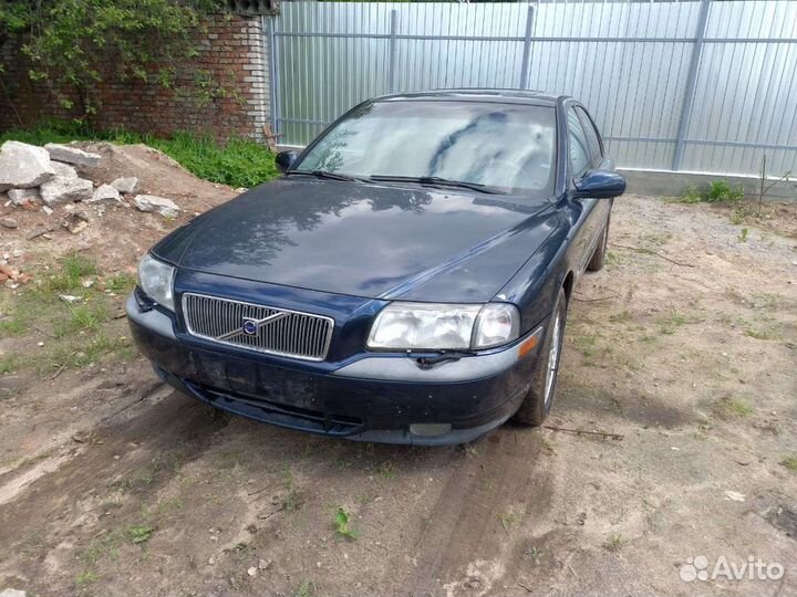 Разбираю на запчасти volvo s80