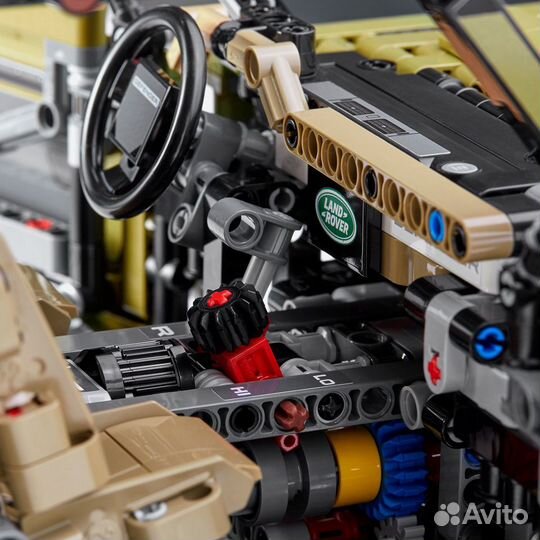 Новый Lego Technic 42110 Land Rover Defender