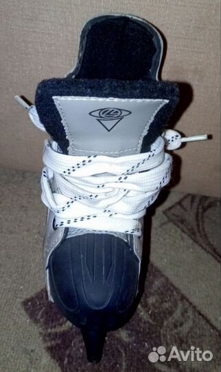 Коньки хоккейные