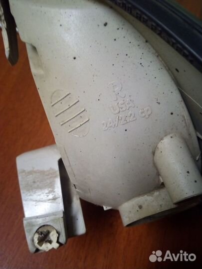 Поворотник правый Audi А6 С4 (Hella)