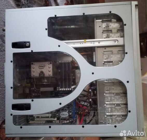 Intel Core i7 CPU 980 в рабочем состоянии