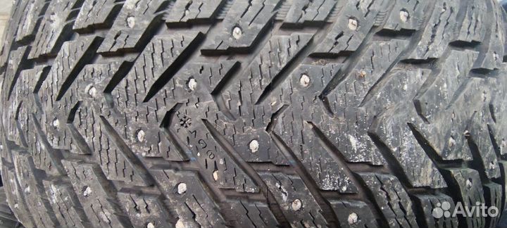 Nokian Tyres Hakkapeliitta 8 SUV 265/70 R16 114
