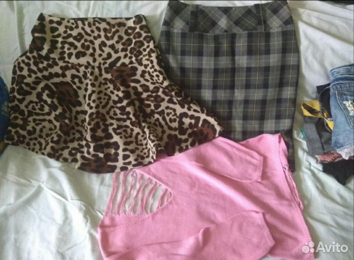 Вещи пакетом 42 44 отдам+ 1куртка-ветровка