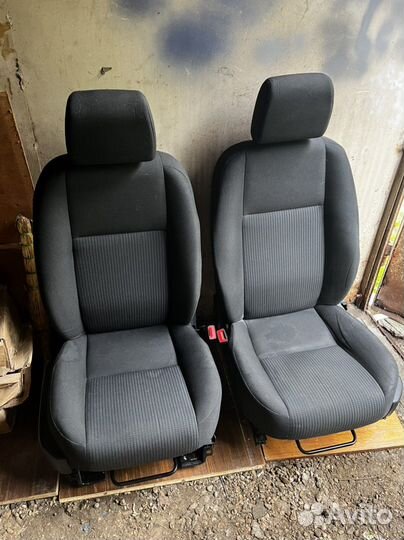 Freelander 2 сиденья