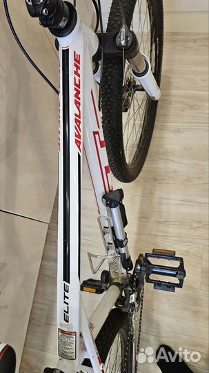 Крутой GT avalanche elite рама M, 27.5