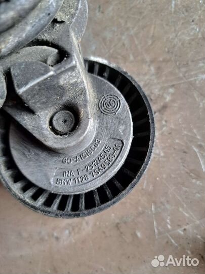 Ролик приводного ремня на BMW E65 E66