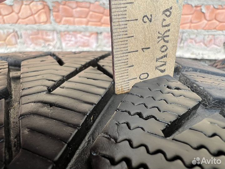 Gislaved NordFrost 100 215/55 R16