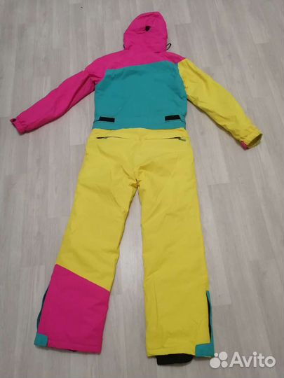 Горнолыжный комбинезон женский