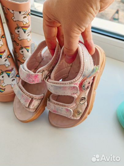 Обувь на девочку размер 25-26