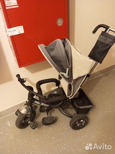 Детский трехколесный велосипед коляска