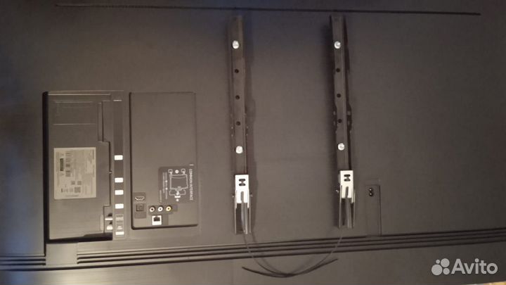 Телевизор Samsung UE50TU8000