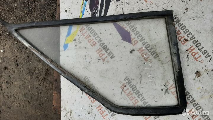 Фольксваген LT Форточка передняя правая AS2