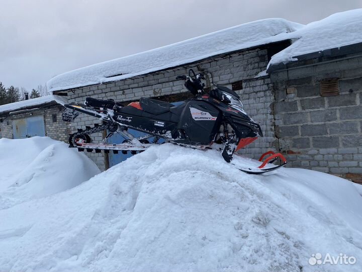 BRP Ski-Doo Summit 800 R XM
