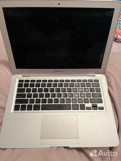 Macbook air 13 2009 оригинал с зу без системы