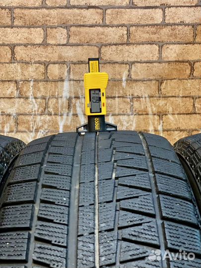 Bridgestone Blizzak Revo GZ 225/55 R17