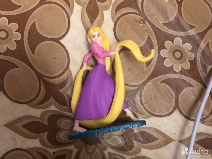 Фгурка рапунцель