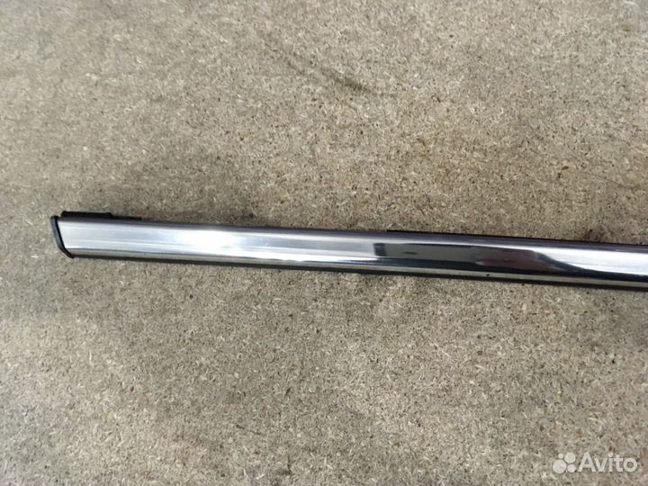 Молдинг задней левой двери Citroen C4