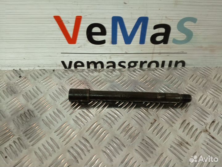 Ось переднего колеса Yamaha FZ6