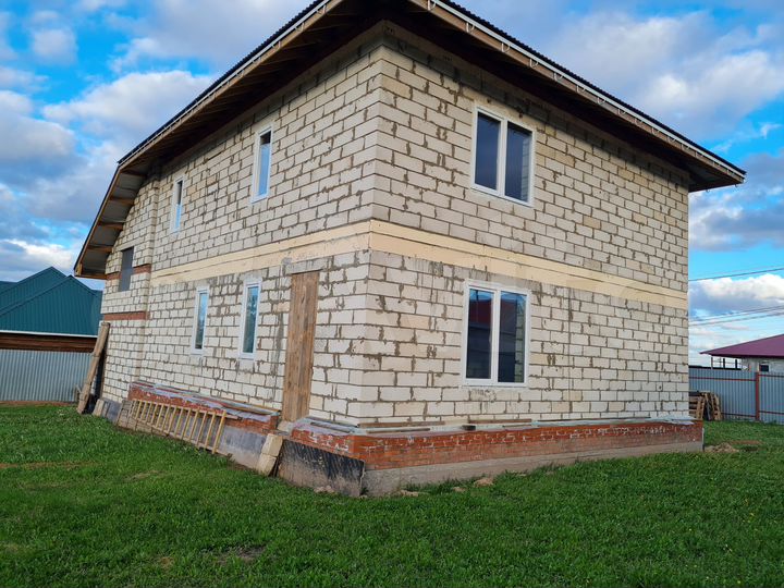 Дом 160 м² на участке 12 сот.