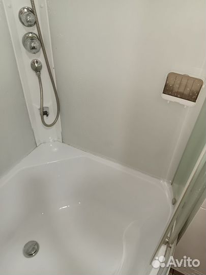 Душевая кабина