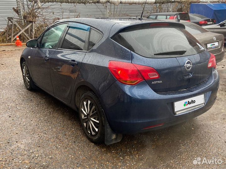 Opel Astra 1.6 МТ, 2012, 133 500 км