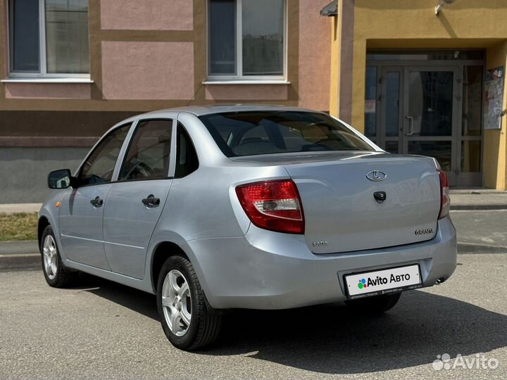 LADA Granta 1.6 МТ, 2012, 183 320 км