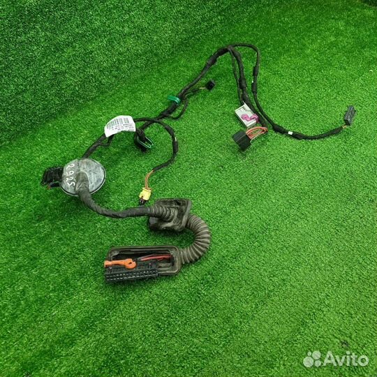 Проводка двери передней правой Volkswagen Jetta 6