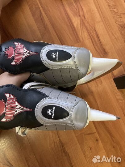 Коньки хоккейные 36 размер