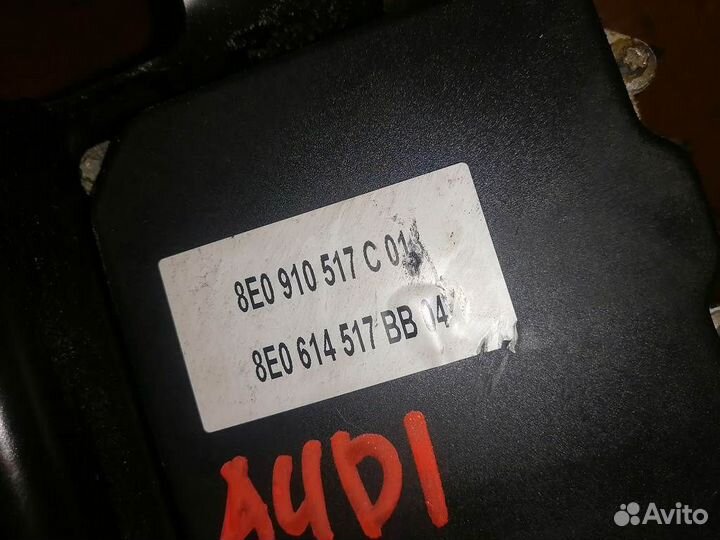 Блок abs Audi A4 8E0 910 517 C 01 8EC 2005