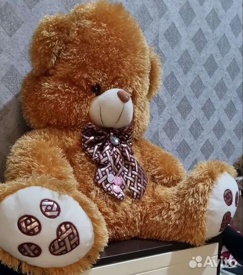 Плюшевый медведь