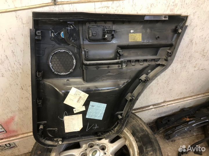 Дверная обшивка задняя Land Rover Discovery III