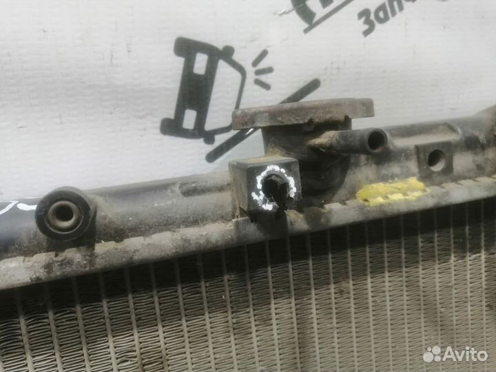 Радиатор охлаждения двигателя Mitsubishi Galant 6