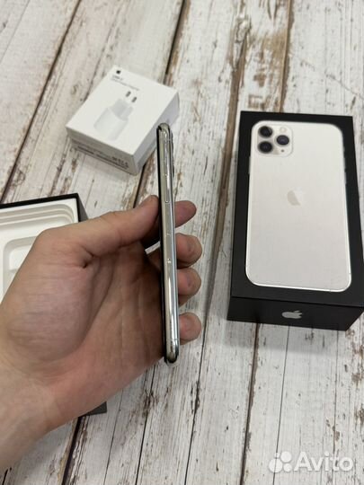 iPhone 11 Pro, 64 ГБ