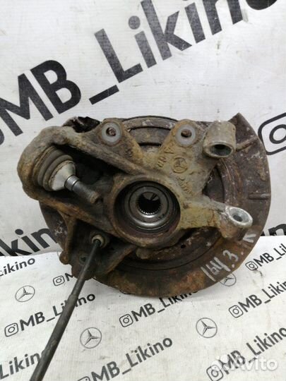 Кулак задний правый Mercedes Ml W164