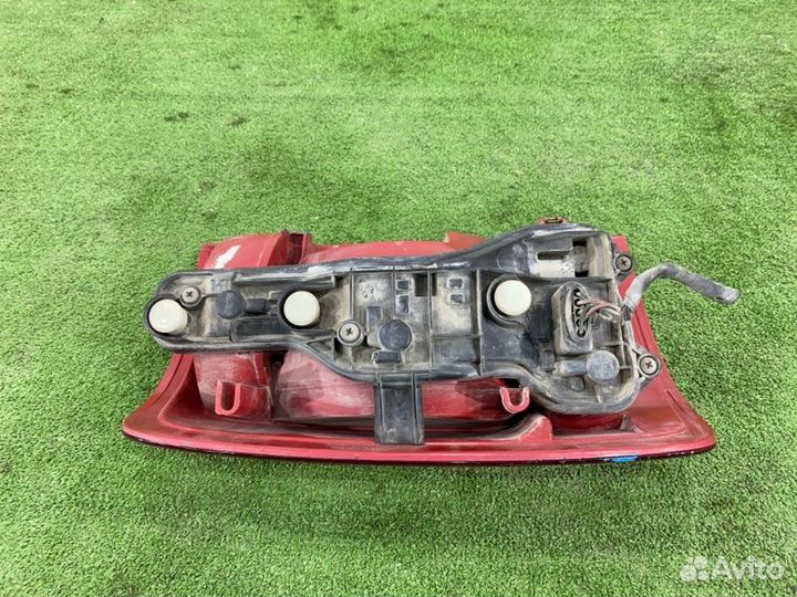 Стоп-сигнал задний правый Volkswagen Amarok 2H