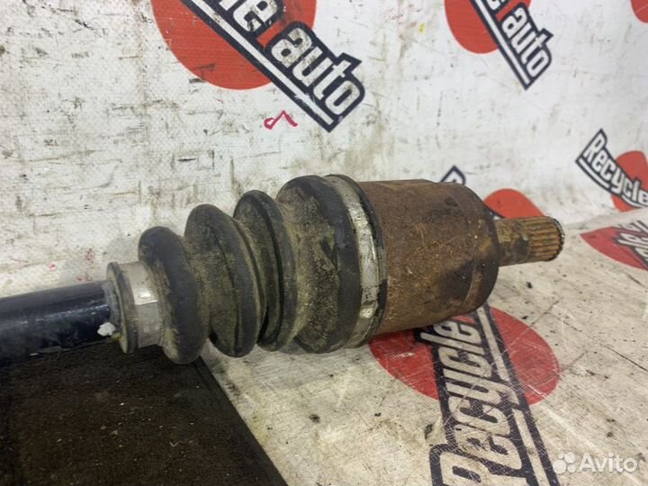 Привод honda FIT shuttle GG7 R F Перед / Передний