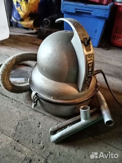Пылесос вихрь СССР 1969гв
