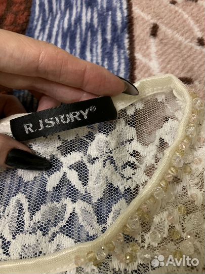 Платье мини гипюровое