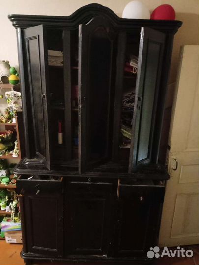 Старинный буфет