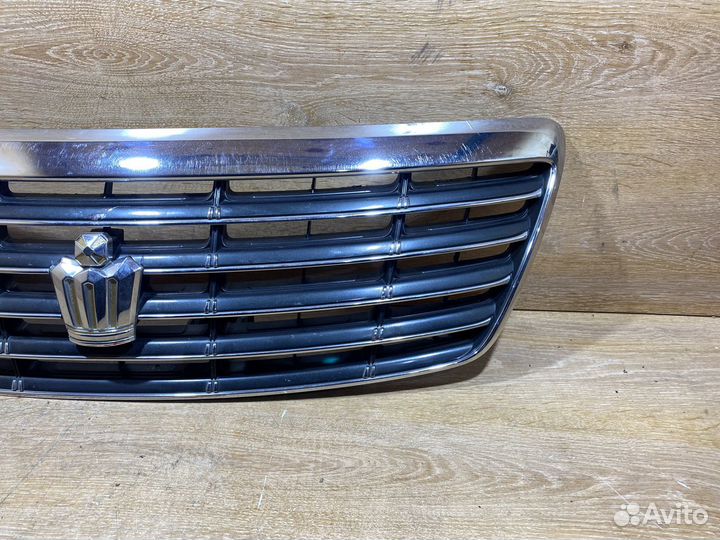 Решетка радиатора Toyota Crown S180 Арт. 130269