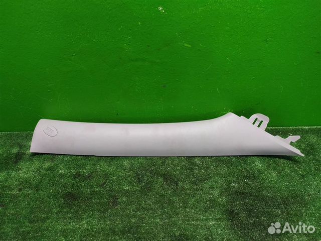 Обшивка правой стойки KIA ceed (ED) 2010