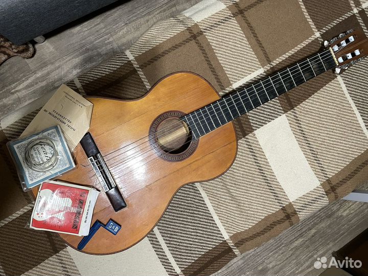 Гитара классическая акустическая