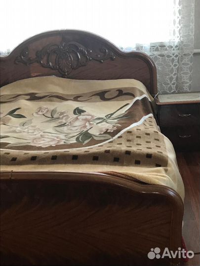 Спальный гарнитур бу