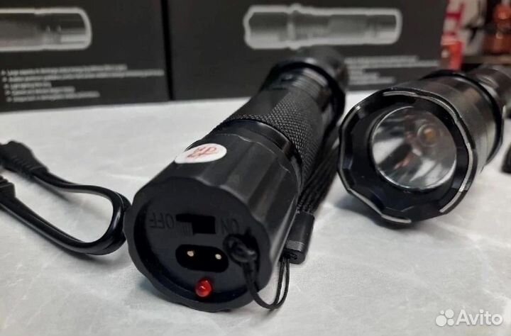 Фонарик светодиодный с сюрпризом