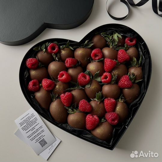 Клубника в бельгийском шоколаде 12 шт