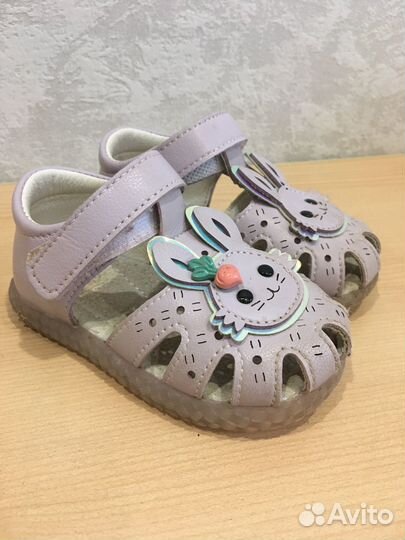 Сандали для девочки 22 размер
