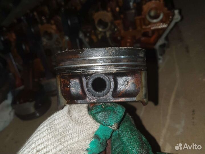 Поршень с шатуном бмв Х5 Е53 4.4