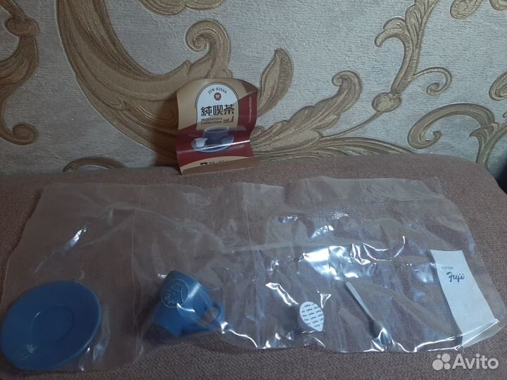 Коллекционная миниатюра: кукольное кафе